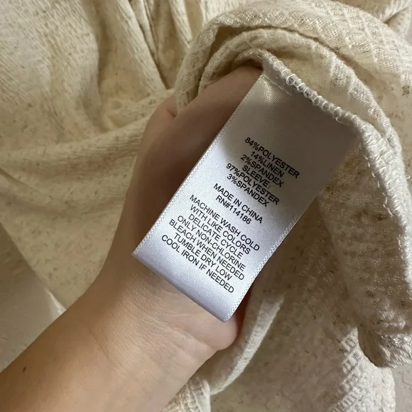 NWT Frye and Co Short Sleeve Blouse- Size Small - Picture 6 of 6